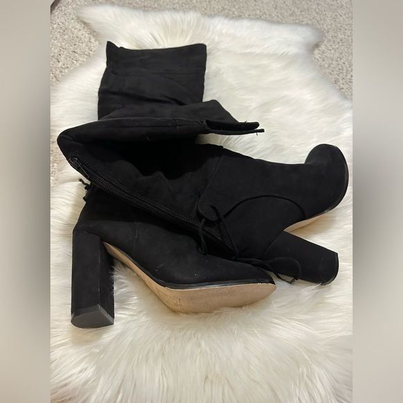 Mix No 6 PRAHA Size Us 8.5 Black Suede High Knee Back Zipper Block Heels Boots - Picture 4 of 7
